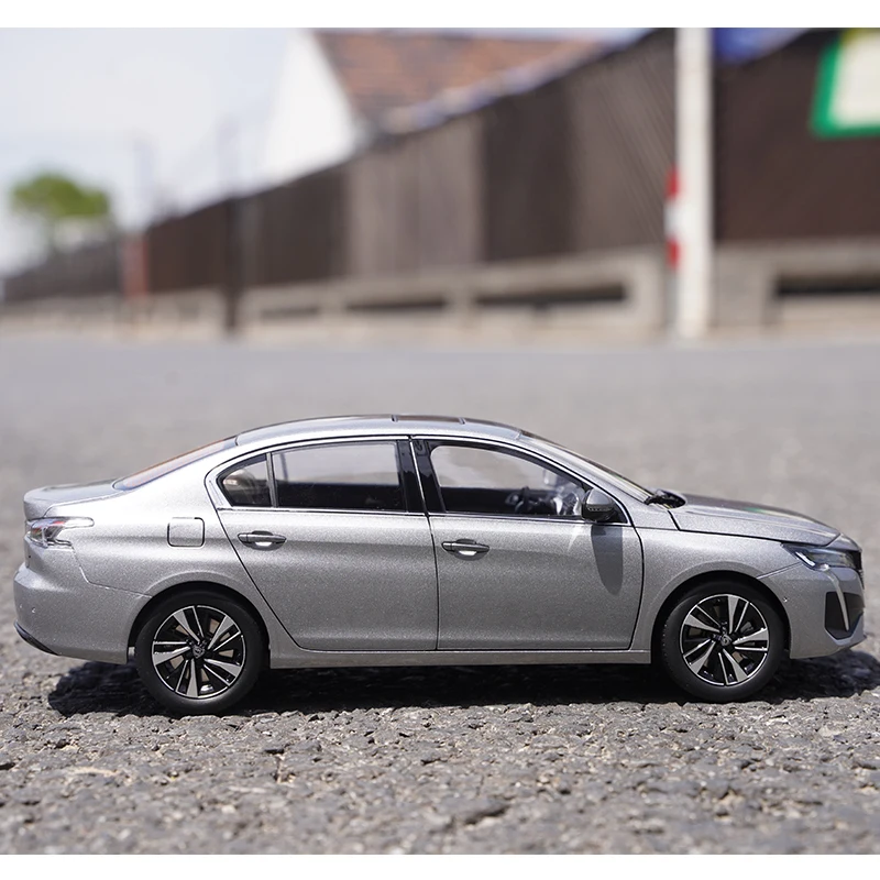 

1:18 Original Logo Brand New 408 2022 408 Car Model Alloy Simulation Car Model Collection Gift