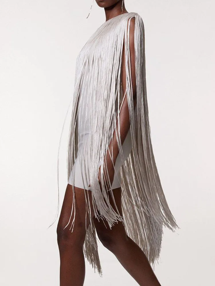 

Женское сексуальное вечернее платье с наклонными плечами и высокой талией, элегантное темпераментное тонкое вечернее платье, модное однотонное платье миди с кисточками