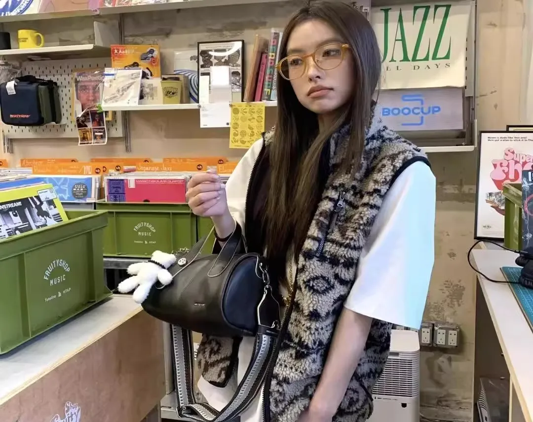 

Vests Waistcoats Thin Womens Vest Tops For Woman Winter Quilted Hooded Rainproof Padding Outdoor Warmth Commuting Durable Trendy