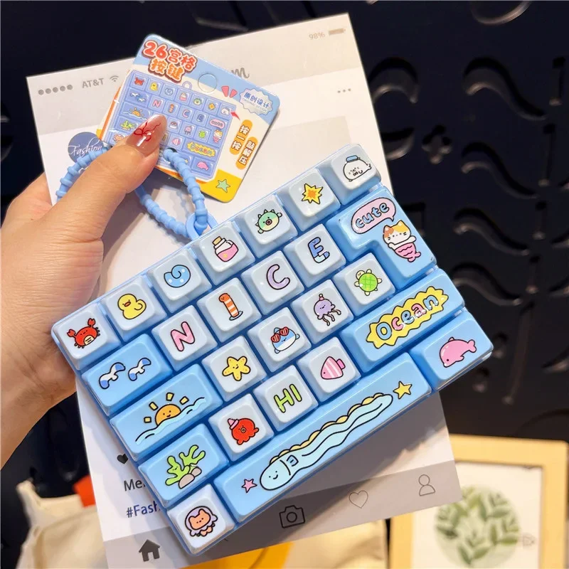 Lustiger 26-Tasten-Tastatur-Keycap-Clicker-Schlüsselanhänger – Fidget Push Squeeze Stress- und Angstlinderung, sensorisches Dekompressions-Taschenanhänger-Geschenk – Detail 3
