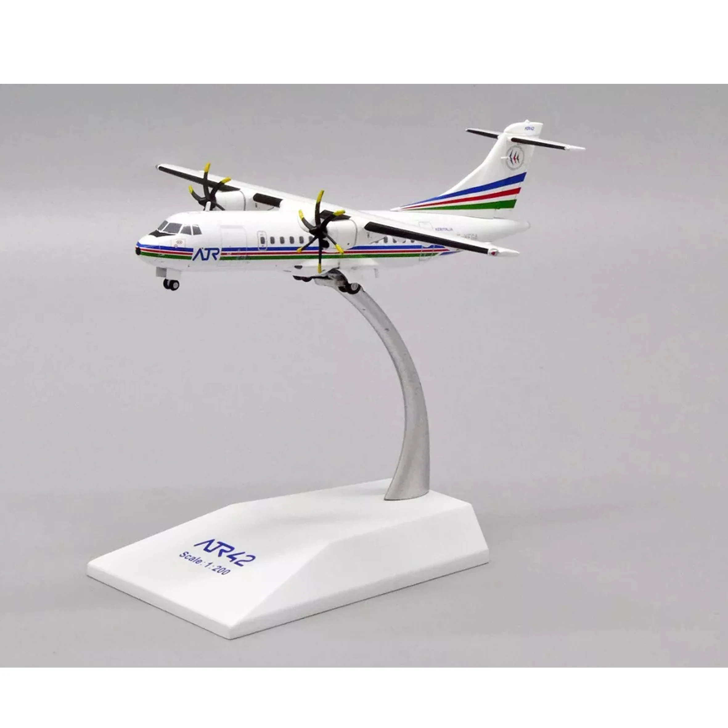 

JC LH2233 1/200 factory painted ATR-42 turboprop regional aircraft model F-WEGA alloy aircraft model