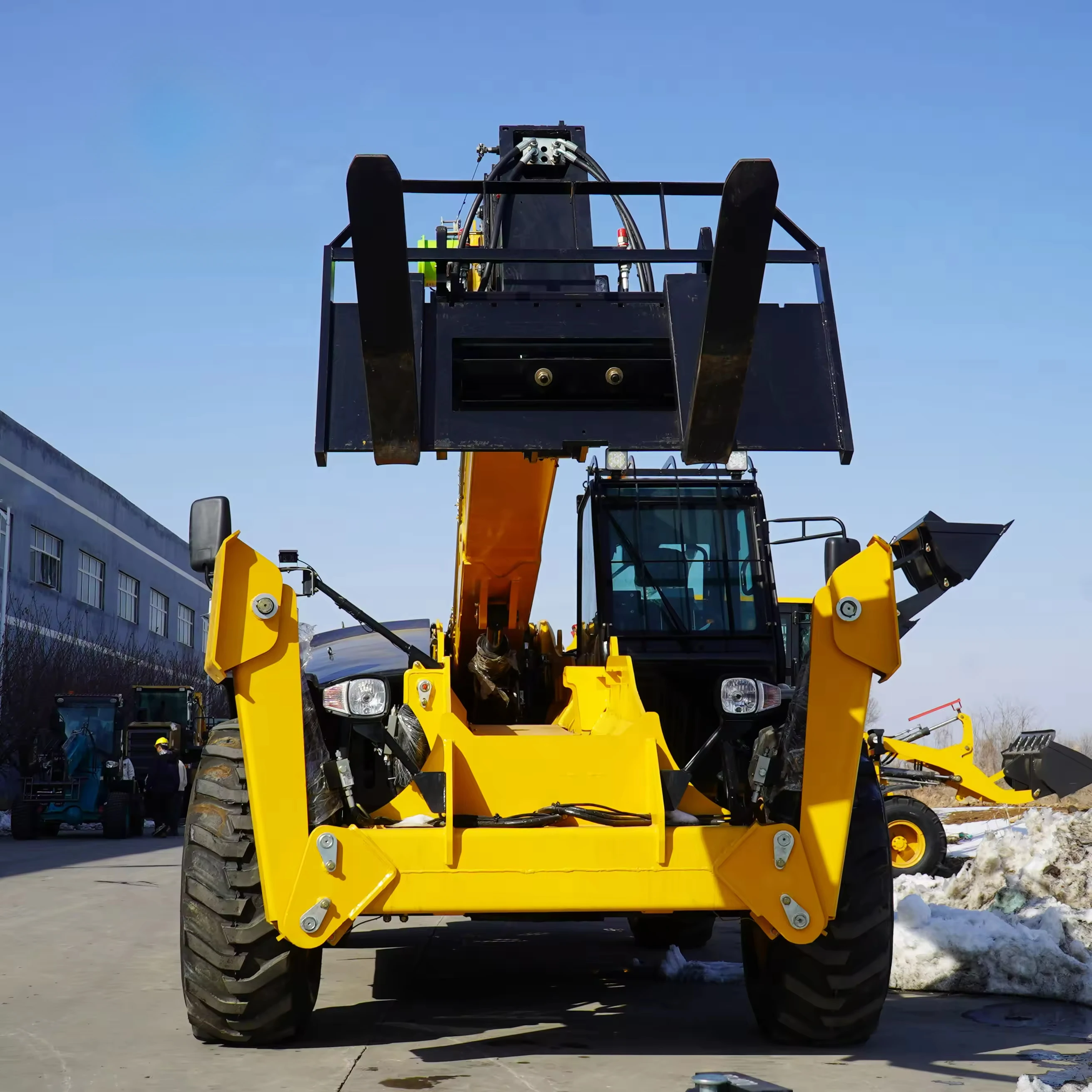 Multi-function telescopic forklift Farm Breeding Shovel Handling Diesel engine Telescopic forklift 7-17m telescopic arm