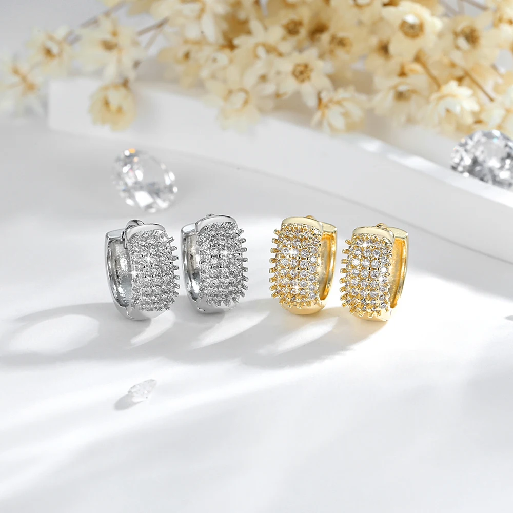 

Women's Fashion Half Earrings Exquisite Design Inlaid with Sparkling Zircon Jewelry Popular and Versatile 14K