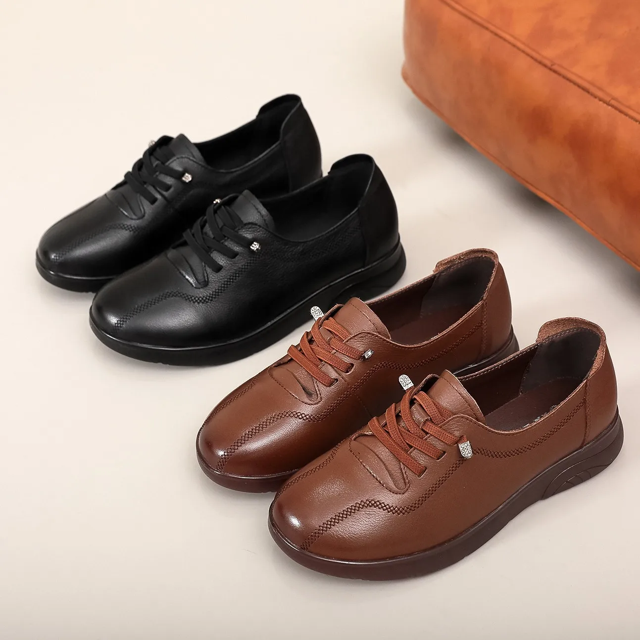 

Кожаные туфли 2026: весенне-осенние, из натуральной кожи, на плоской подошве, с круглым носком, эластичные, с мягкой подошвой, одинарные.