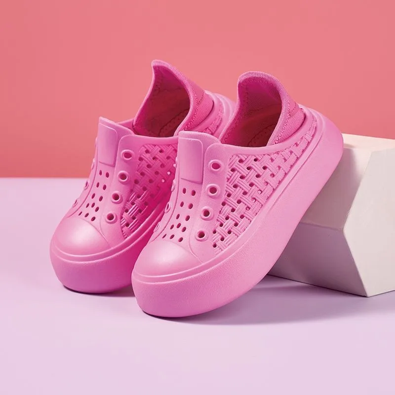 

2026 Summer Slip on Sandals Non Slip Thick Sole Breathable Wear Resistant Stain Resistant Casual Outdoor Shoes