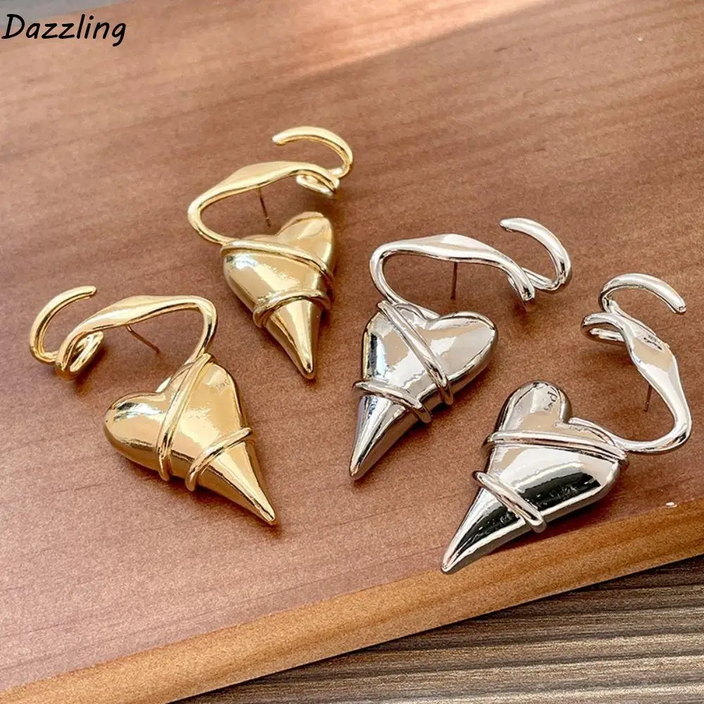

Solid Color Geometry Heart Earrings Irregular Smooth Face Metal Eardrop Twined Ear Jewelry Exaggerated Earrings Women