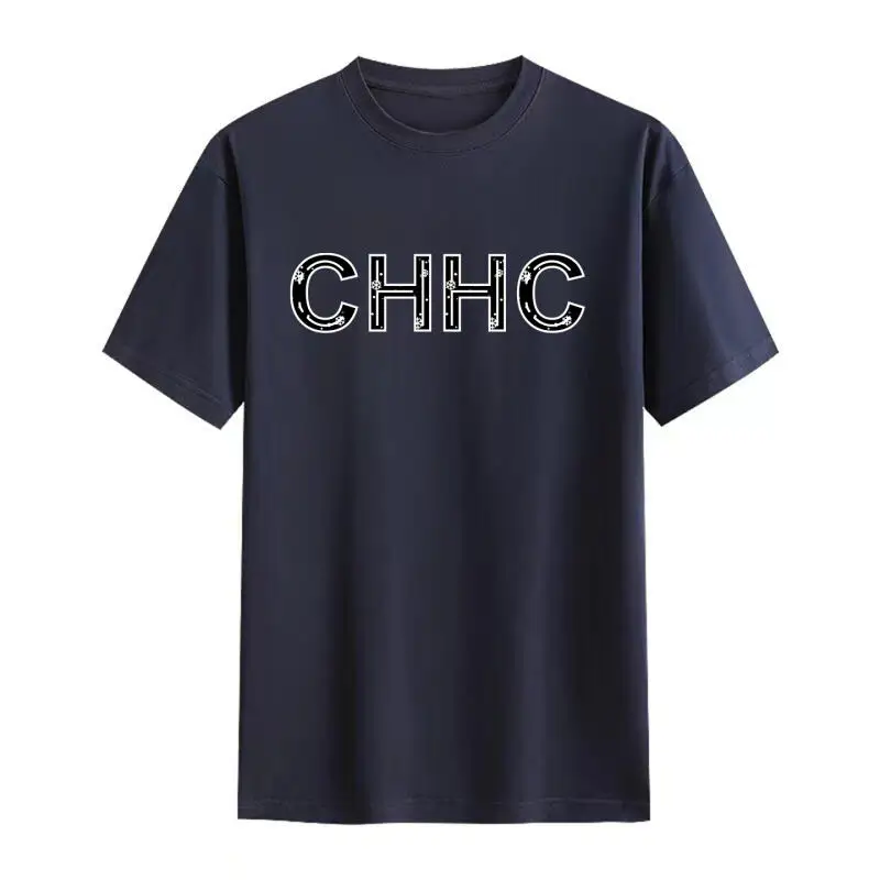 Camiseta CH com letras texturizadas 100% algodão, ajuste confortável, design de impressão exclusivo, top casual unissex para uso diário
