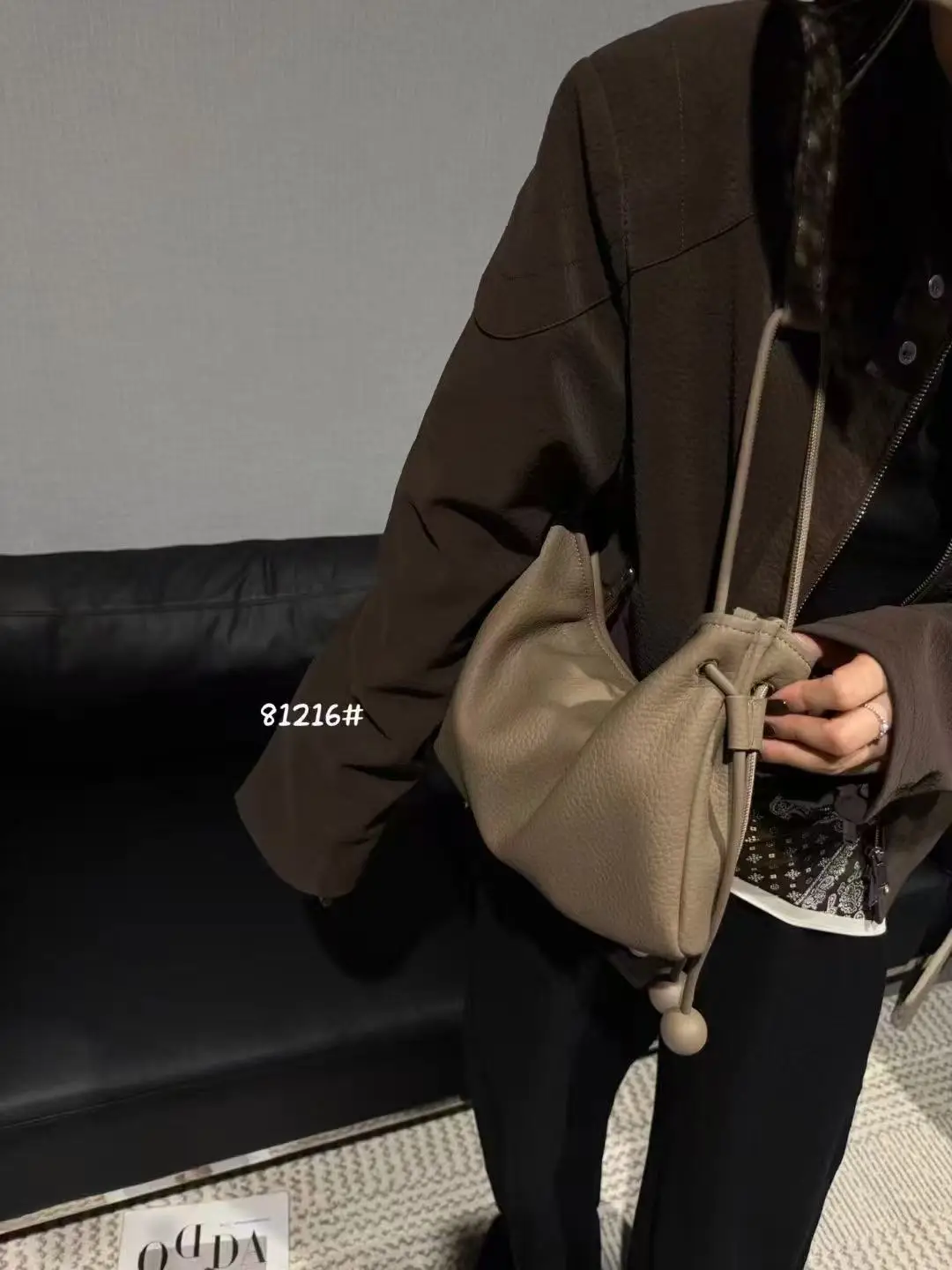 

Новинка 2024 года, легкая роскошная модная нишевая сумка из овчины, женская высококачественная портативная сумка-мессенджер на одно плечо, подмышки, сумка-круассан