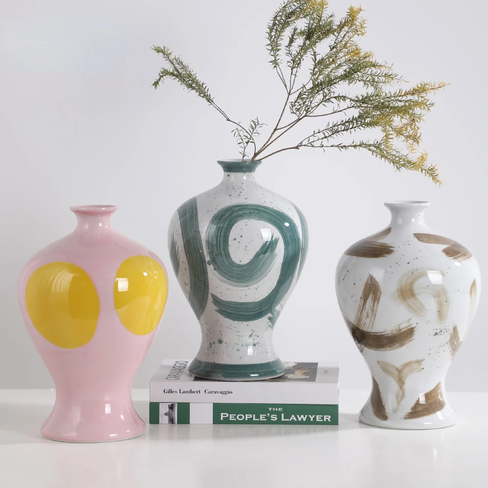 

Merlin Living Simple Hand Painted Ceramic Vase Hotel Decor Nordic Vase Decoration For Chaozhou Ceramic Factory Wholesale