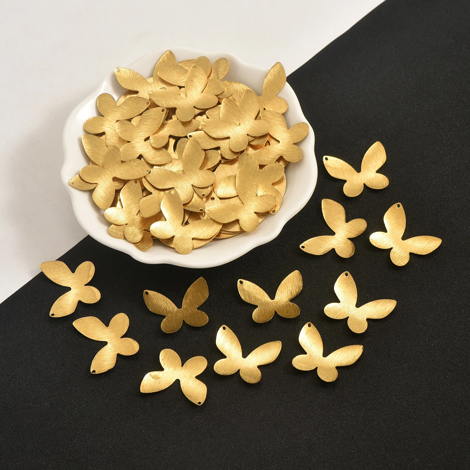 200PCS Wholesale Brass Butterfly Charm DIY Necklace Pendant Blank Creative Handicrafts Accessories Decoration Ornaments Supplies