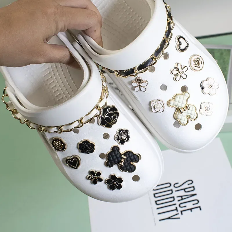 2024 neue Schuh Charms Bären Designer DIY niedlichen Süßigkeiten Blumen Dekoration Zubehör für Clogs Kinder Jungen Frauen Mädchen Geschenke