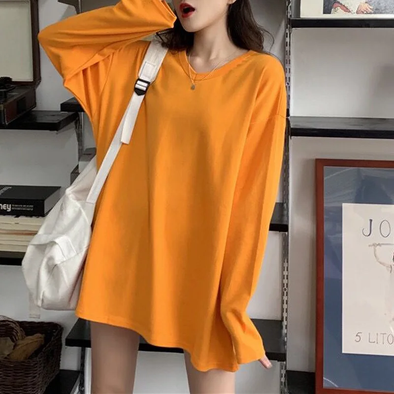 

2023 New Spring and Autumn Fashion Loose Relaxed Casual Laydown Mid Length Korean Edition Underlay V-neck Solid Women's T-shirt