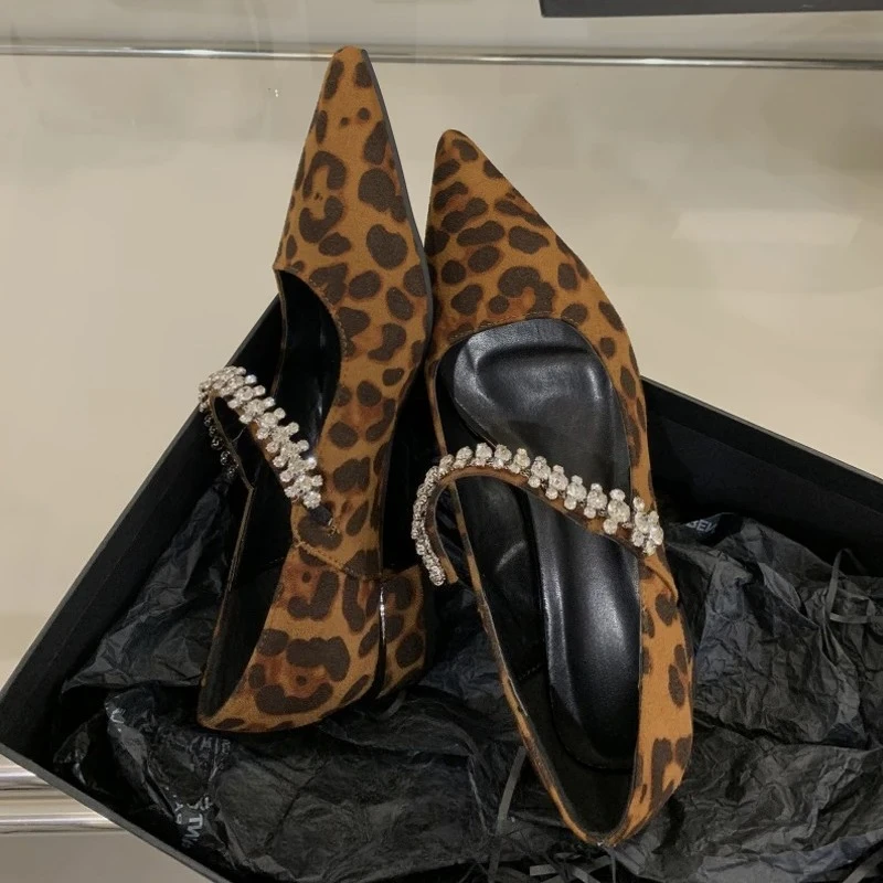 

Aneikeh Street Style Spring Summer Elegant Pointed Toe Crystal Leopard Print Women Pumps Square Low Heels Party Dress Shoes