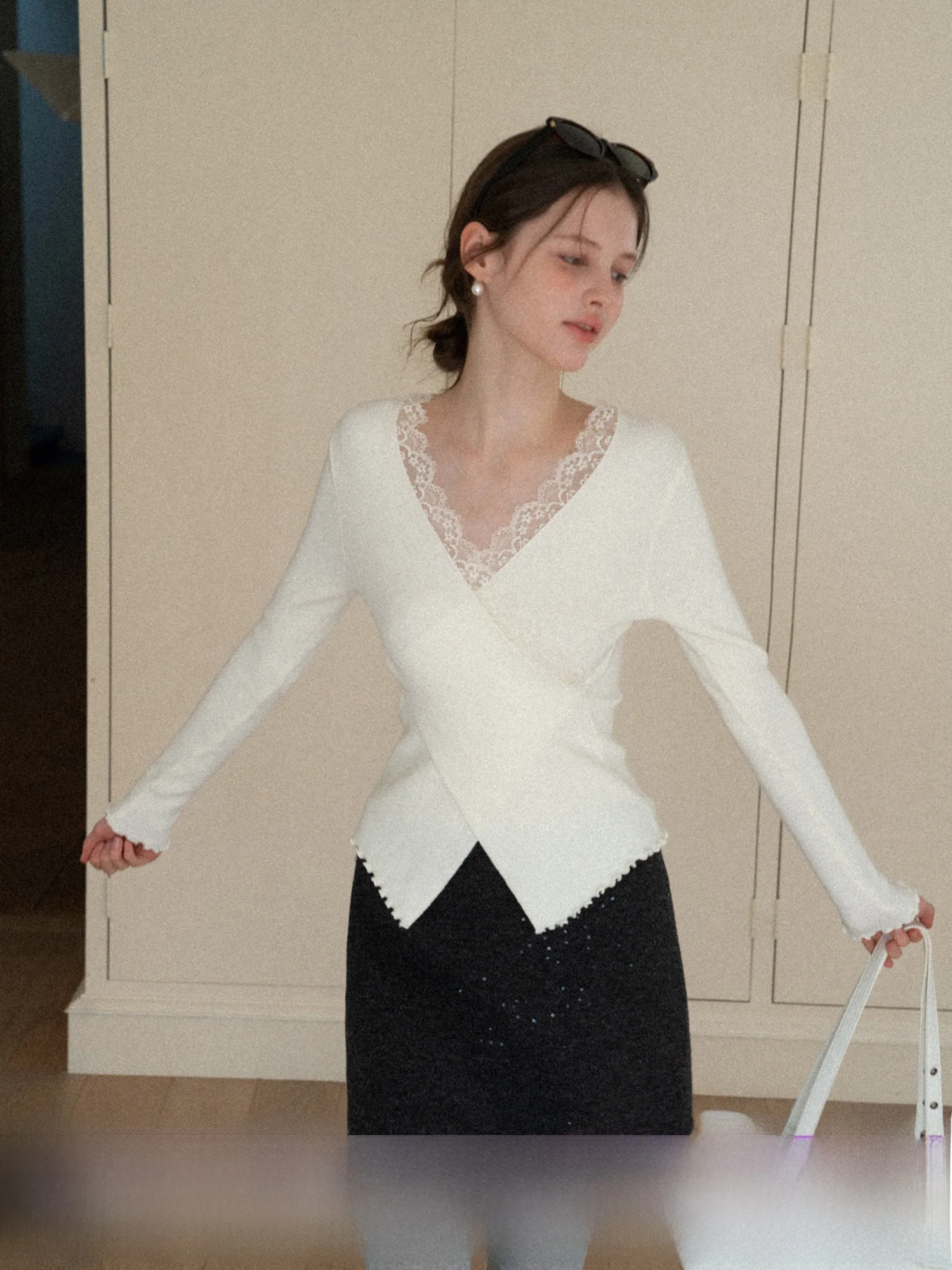 

Женский вязаный свитер с V-образным вырезом и длинными рукавами, облегающий, удобный, из полиэфирного волокна, для повседневной носки, Eggka