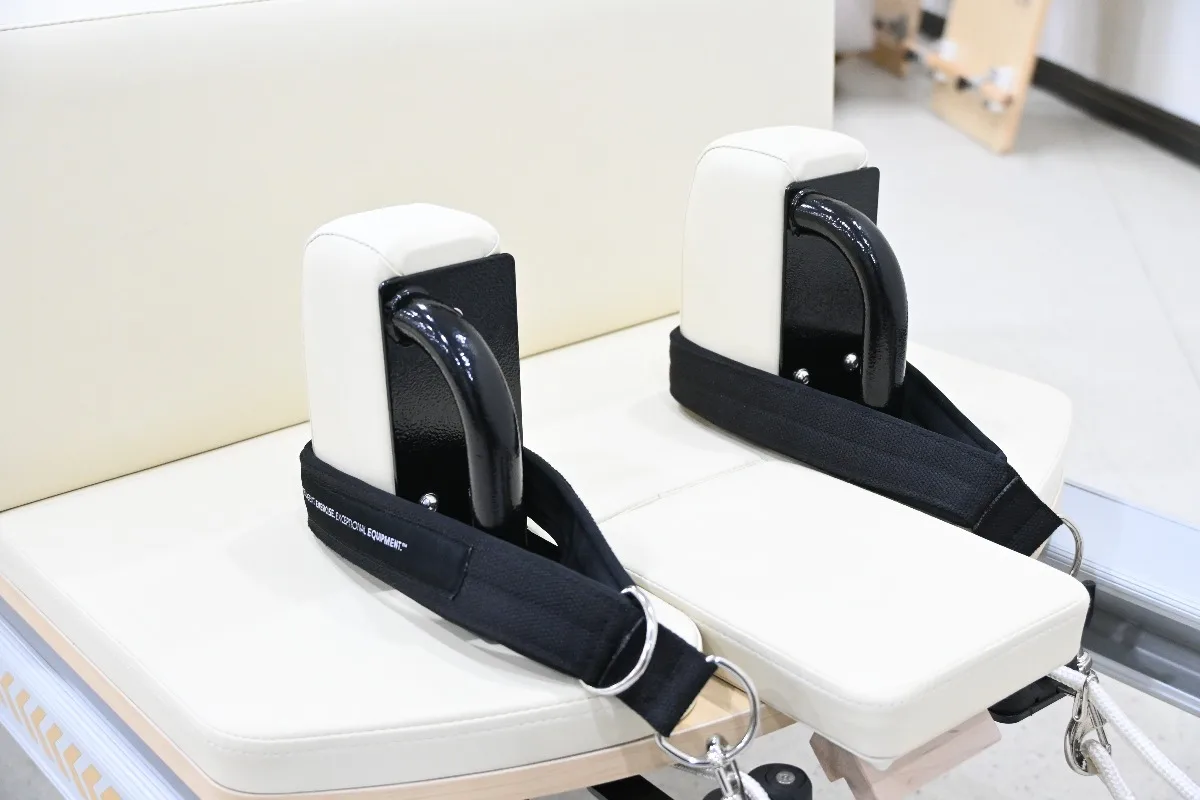 Custom Logo Reformer Reformer Aluminium for Commercial Studio Home Use Durable Adjustable Springs