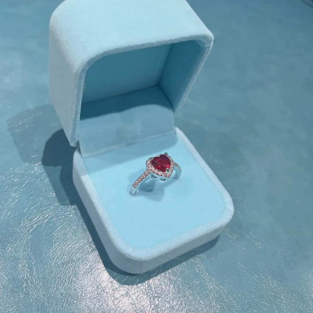 CC Rings For Women Blue Jewelry Box Packing for Drop Shiping Red Heart Cubic Zirconia Stone Wedding Party Accessories CC829