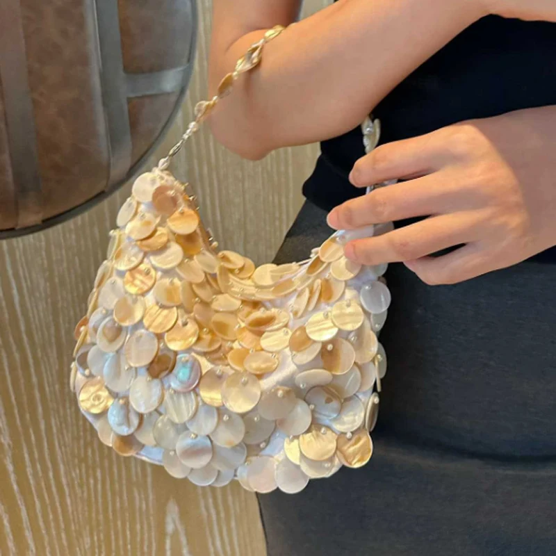 

Fashionable Hand Sewn Beads Women's Bag 2025 New Dinner Shell Bag Handbag Fashion Single Shoulder Bag