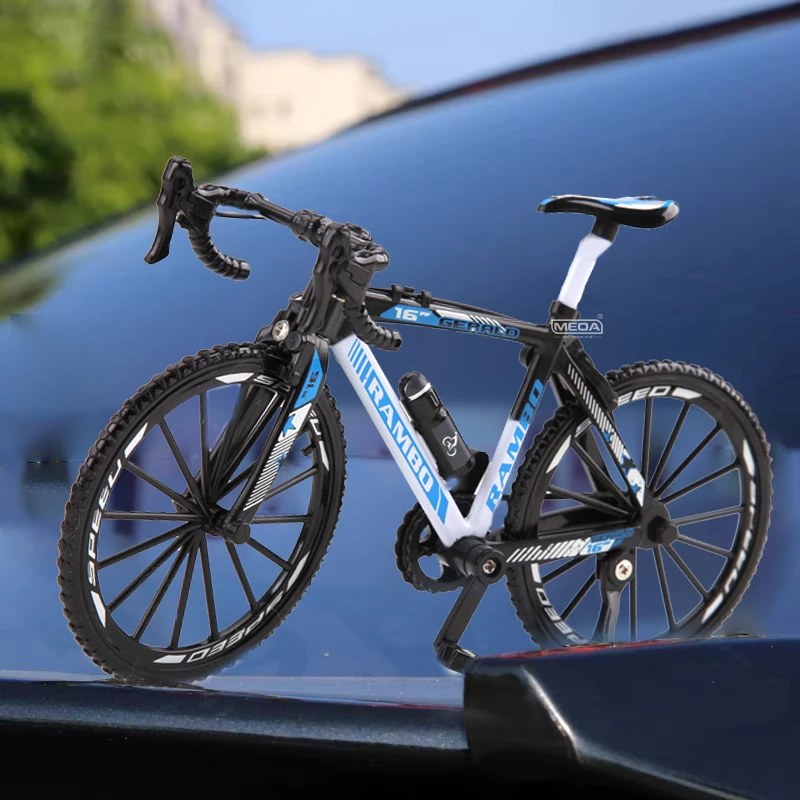 

1:8 Die-Cast Plastic Mini Mountain Bicycle Model Toy Desktop Decoration Crafts for Cycling Lover Bike Racers Boys&Girls Gift ﻿