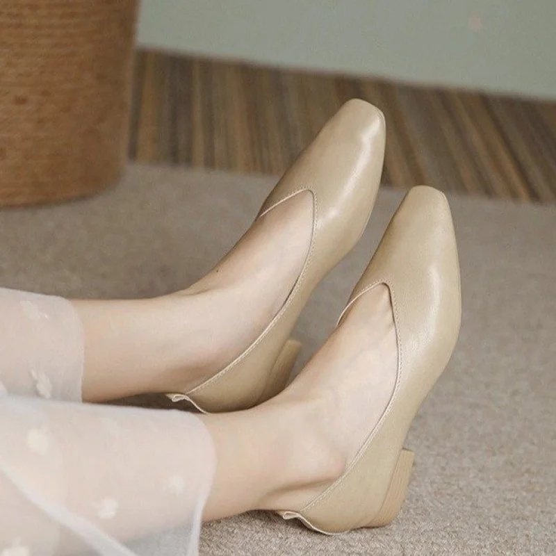 Thumbnail 4 - #50 Latest Pointed Toe Heels Offers