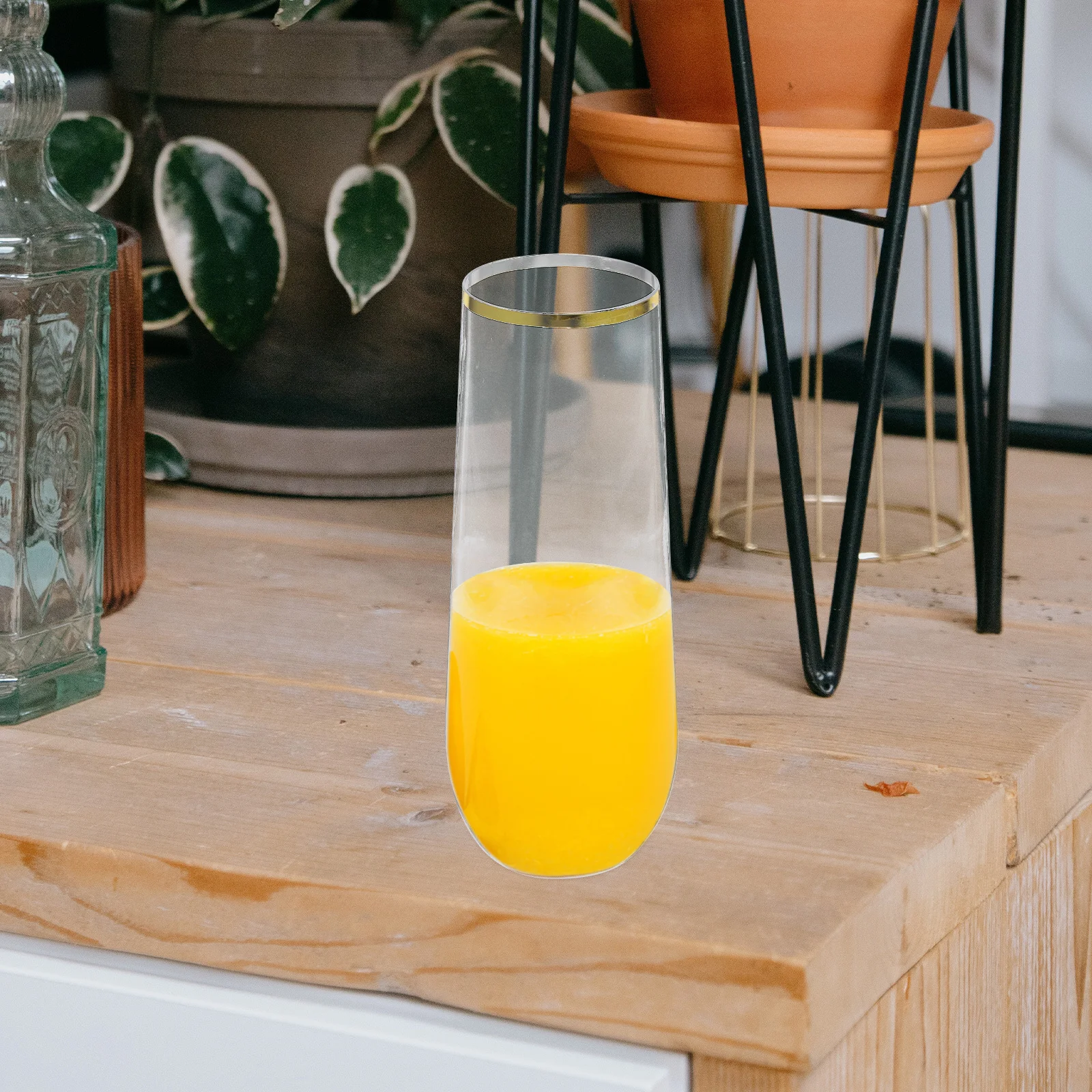 

4Pcs Creative Wine Cups Plastic Glasses Smooth Mellow Disposable Juice Cup for Party Banquet Hotel Decoration Use