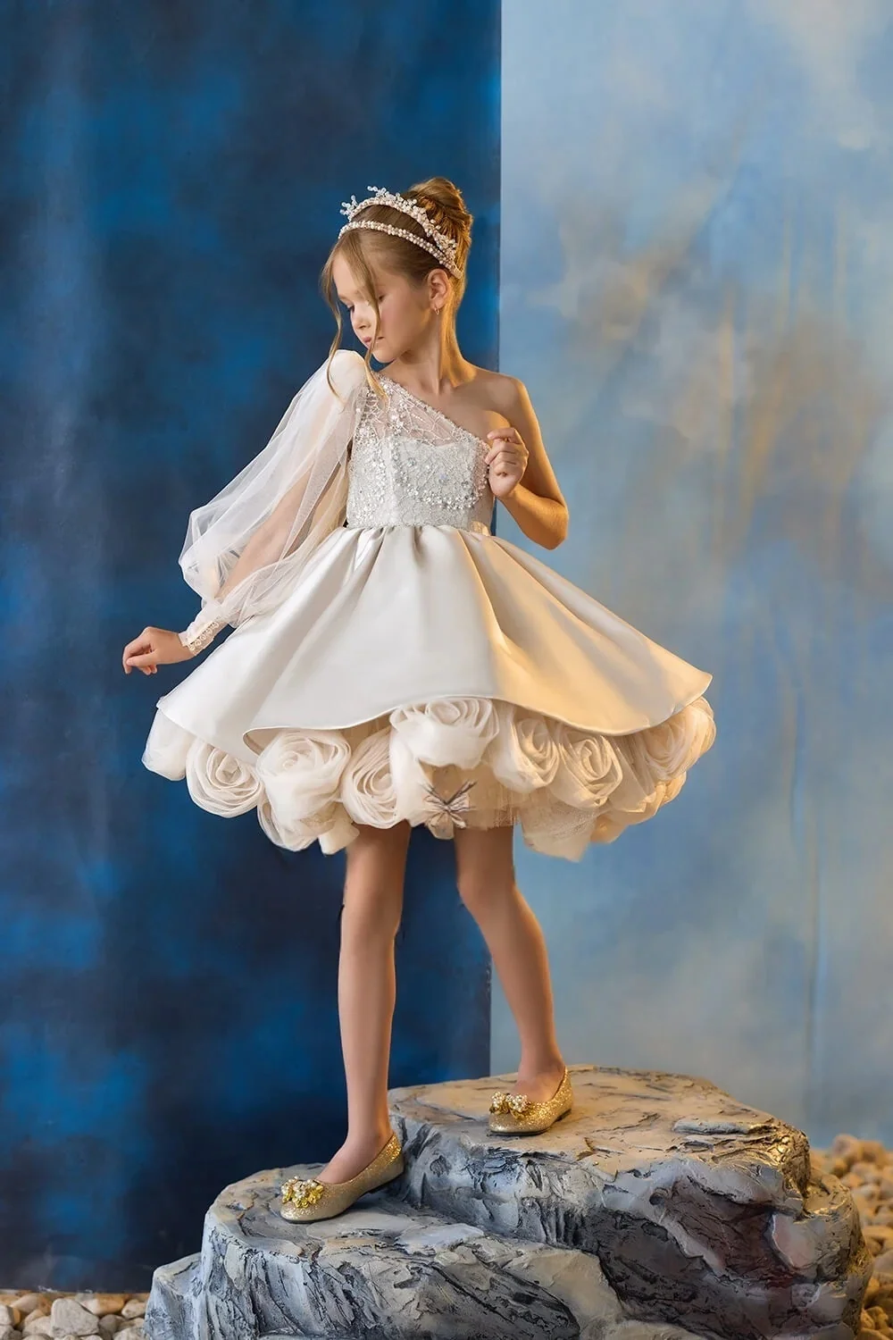 Custom Luxury Flower Girl Dress Wedding Birthday Party Pageant Catwalk One Shoulder Puff Sleeve Rhinestone Ivory Short Kids Gown