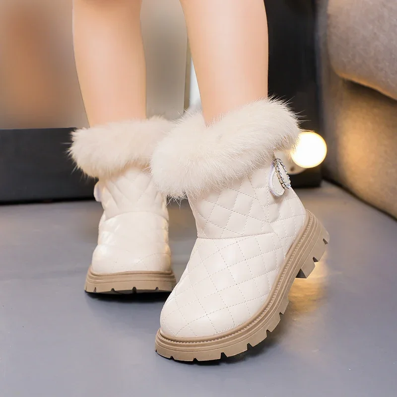 2023 New Children Boots Plush Solid Color Girls Short Boots Versatile Sewing Cute Warm Winter Britain PU Fashion Kids Snow Boots