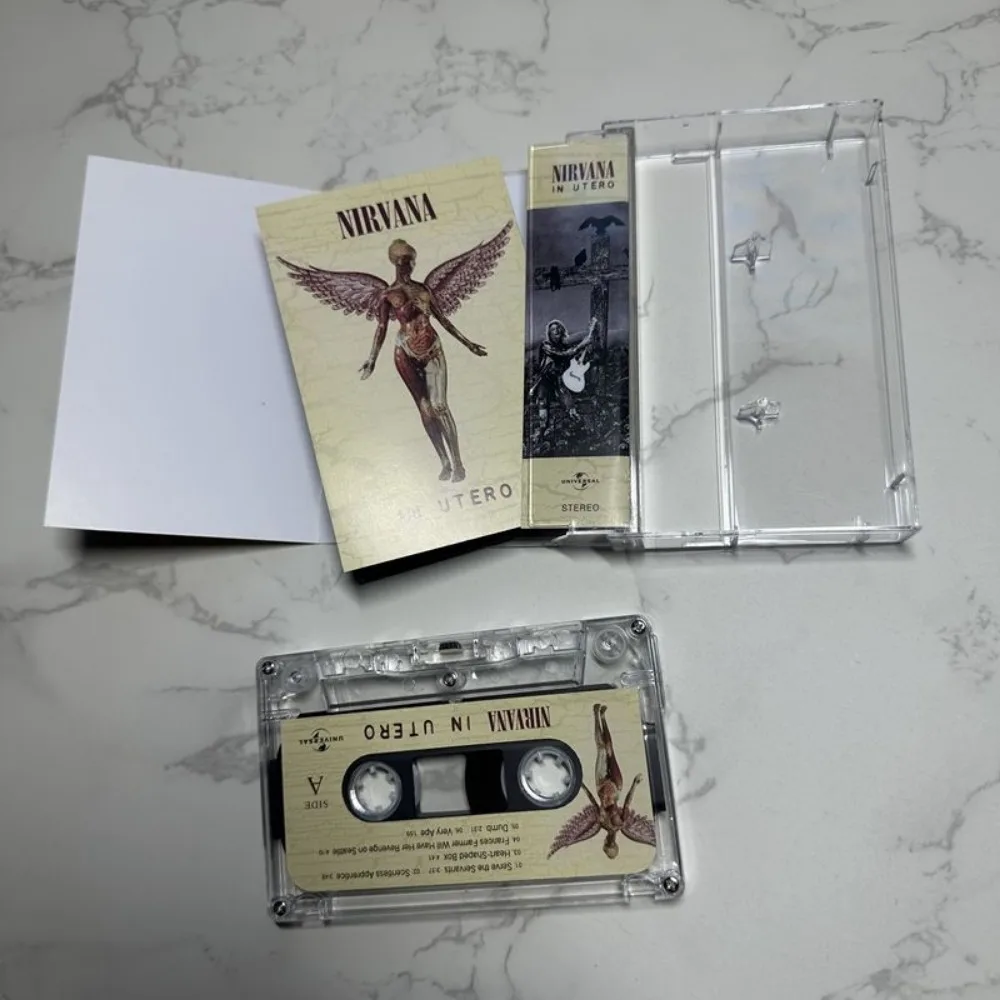 Fita Cassete Nova e Lacrada do Álbum Nirvana In Utero com Livro de Letras