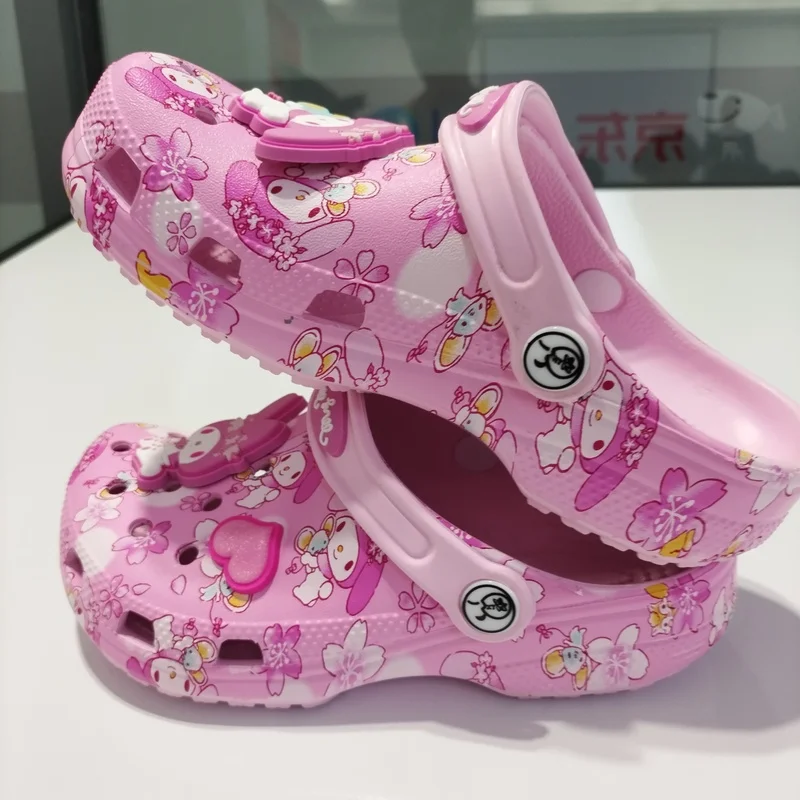 

New Cave Shoes Anti Slip Sandals With Toe Caps Slippers For Outdoor Wear Beach Shoes For Men And Women Versatile Summer 2025