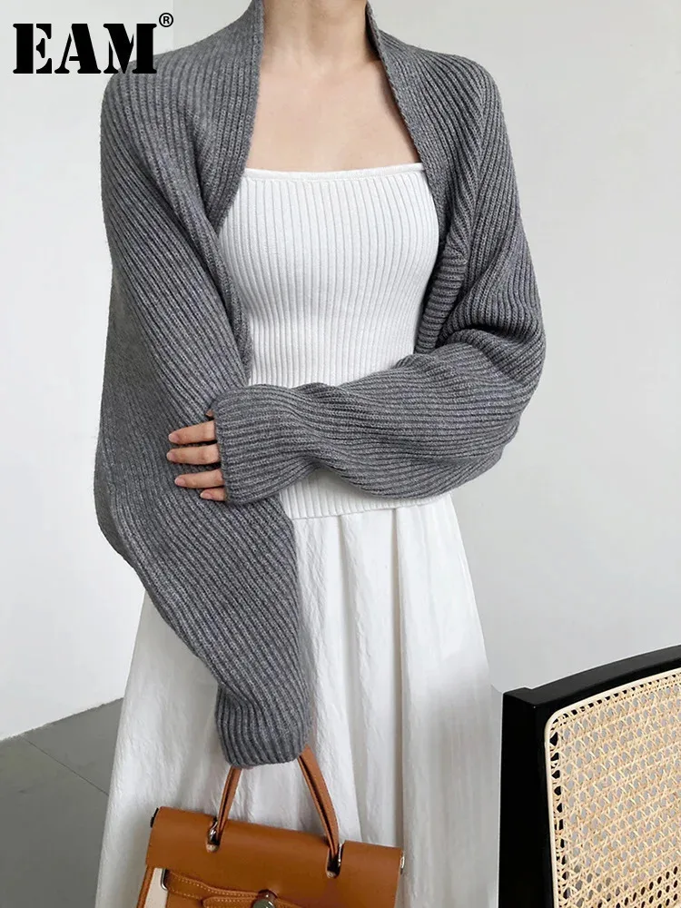 [EAM] Elegant Gray Knitting Cardigan Sweater Loose Fit V-Neck Long Sleeve Women New Fashion Tide Autumn Winter 2024 1DF2337