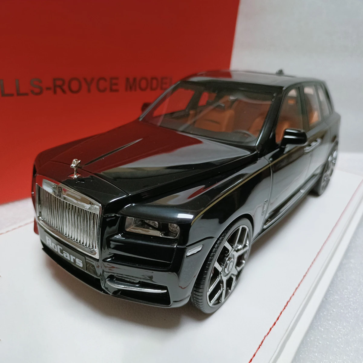 

SC 1:18 Scale Resin Black Rolls Royce Cullinan Limousine Toys Cars Model Classics Nostalgia Adult Souvenir Gifts Static Display