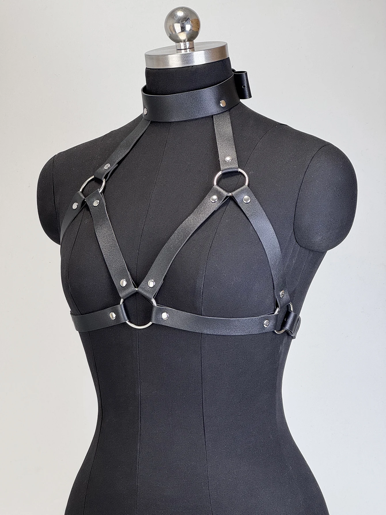 Women's sexy shoulder straps, waist belts, chest straps, PU synthetic leather underwear, shoulder straps, bras, BDSM bondage, Go view 2