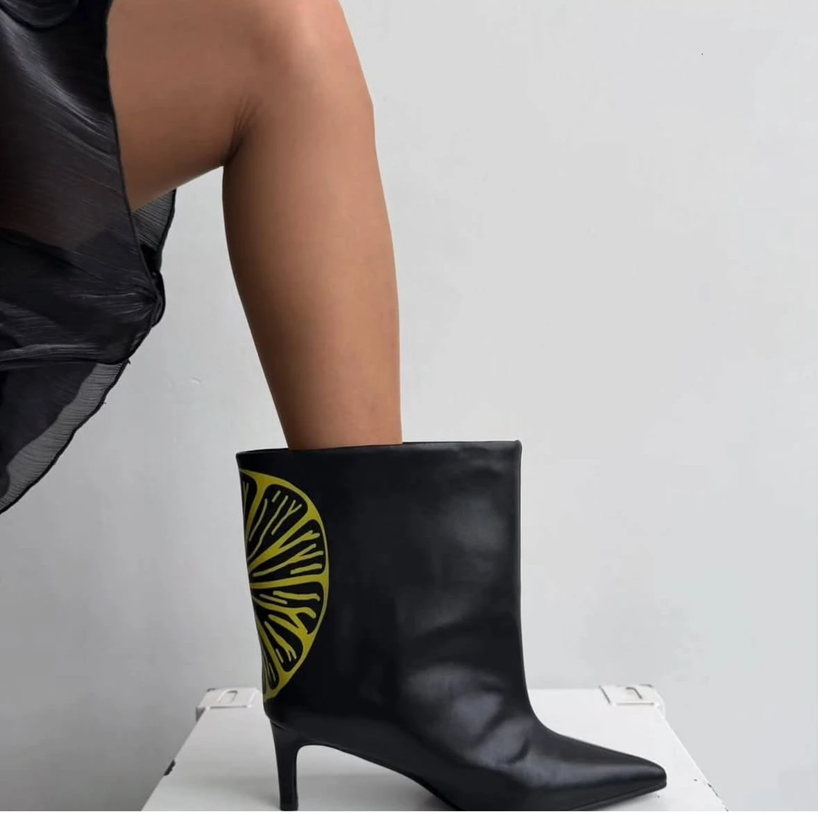 New Arrivals Women's Black Ankle Boots Yellow Lemon Print Kitten Heel Pointed Toe Large Tube Slip On Fashion Street Short Boots
