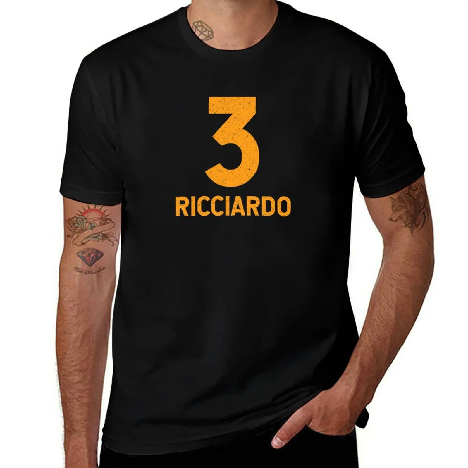 Ricciardo 3 retro style logo, with grunge texture T-Shirt Stain Resistant Casual Tee T-Shirt