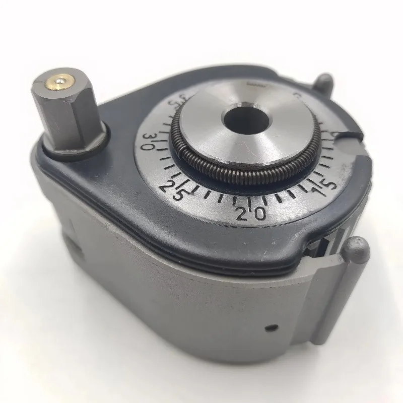 Torreta de torno tipo C3, oscilación QCTP europea de 40 posiciones, poste de herramienta de cambio rápido multifixo de 400-700mm para mecanizado de metales