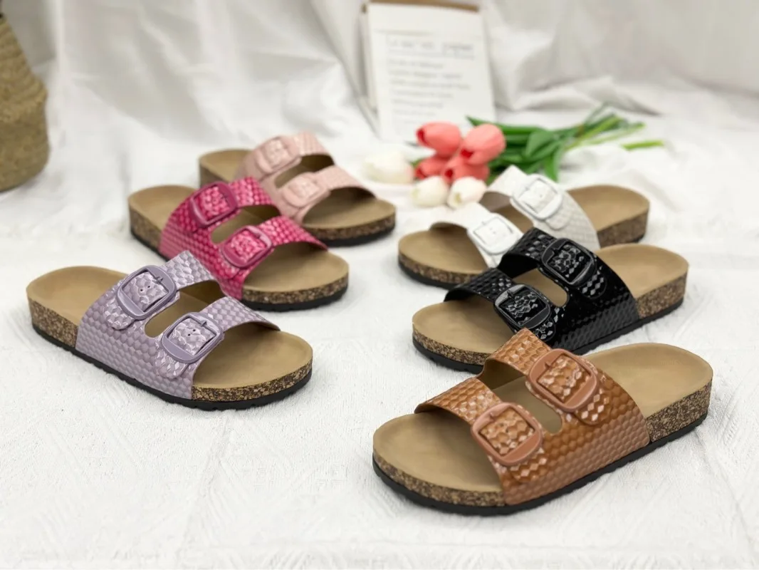 Summer 2024 Large Size Flat Bottom Slippers Open Toe Outward Wearing Beach Cork Slippers Wholesale for Women chaussure femme