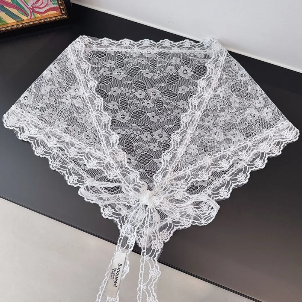 تنورة خفيفة الوزن من الدانتيل مُزينة بنقشة الزهور برباط Y2K ملابس الشارع الشهير وشاح مثلث من الدانتيل تنورة ملفوفة على المئزر