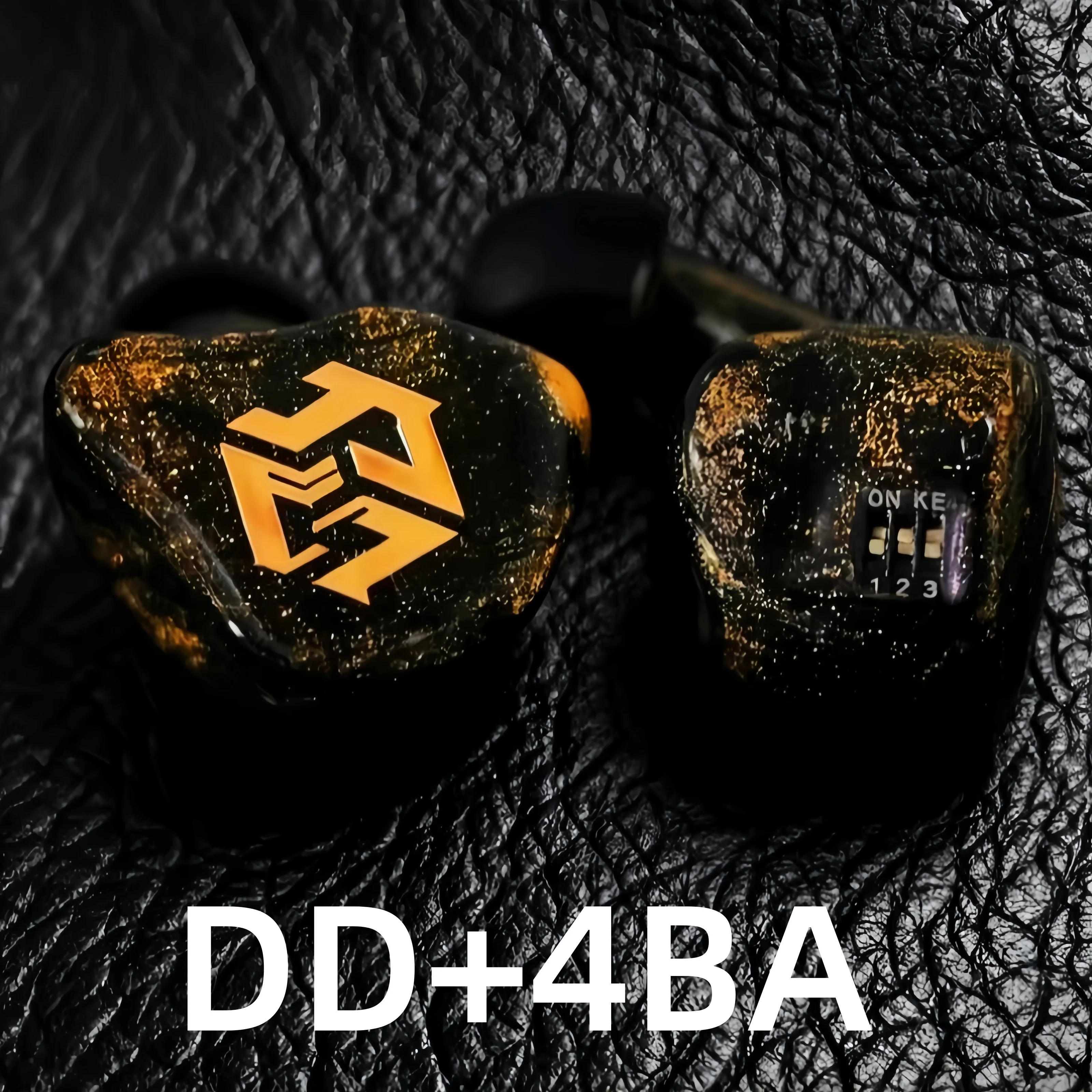 

Geekyaudio 10mm DD+4BA IEMs Hybrid 3 Tuning Switch Hifi Monitors HiFi Audiophiles Musicians Earphones Type C 2pin 0.78mm Earbuds