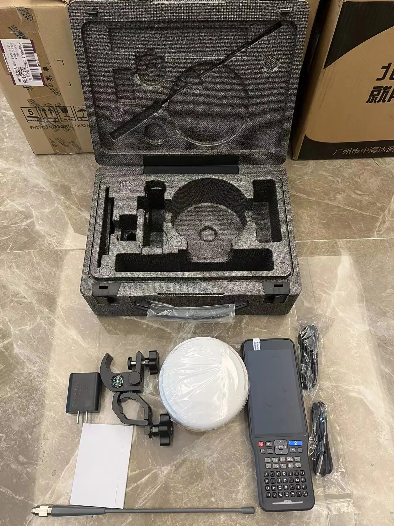 Instrumento de levantamento GPS de bolso Hi-target VRTK2 VRTK GNSS RTK Receptor com melhor preço