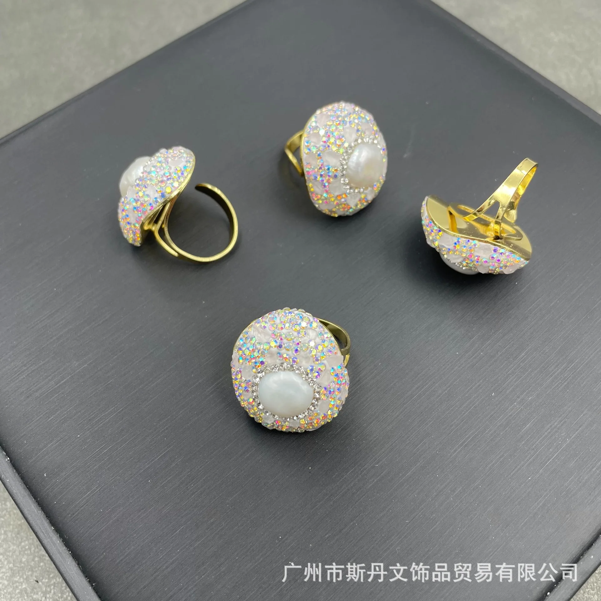 

Natural Baroque freshwater pearl white crystal European and American personalized fashion color retention supply ring