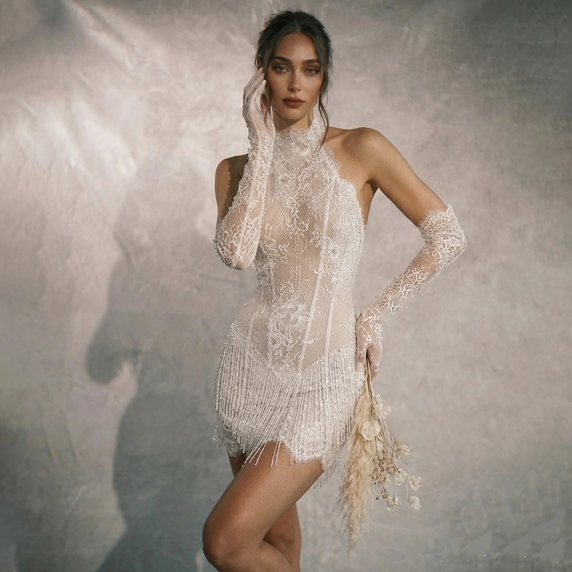 Vestido de novia corto con cuello halter, corte tubo, con flecos, mini, para boda civil, vestidos de noche, espalda descubierta de encaje, corsé, vestidos de novia 2026, personalizado.