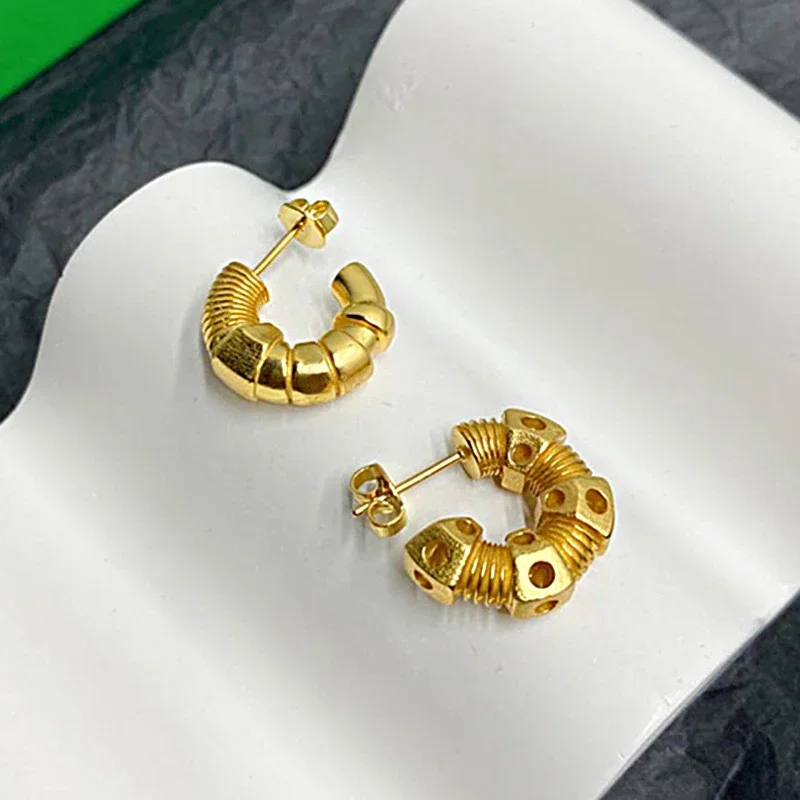 

Europe America Screw Gold Silver Fashion Earrings Women Designer Jewelry