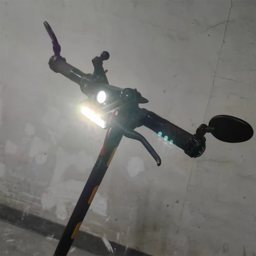 Imagen 2 del producto Luz LED frontal para patinete eléctrico Xiaomi Ninebot, linterna impermeable de 2000mAh y 4000mAh con carga USB, lámpara para ciclismo y bicicleta