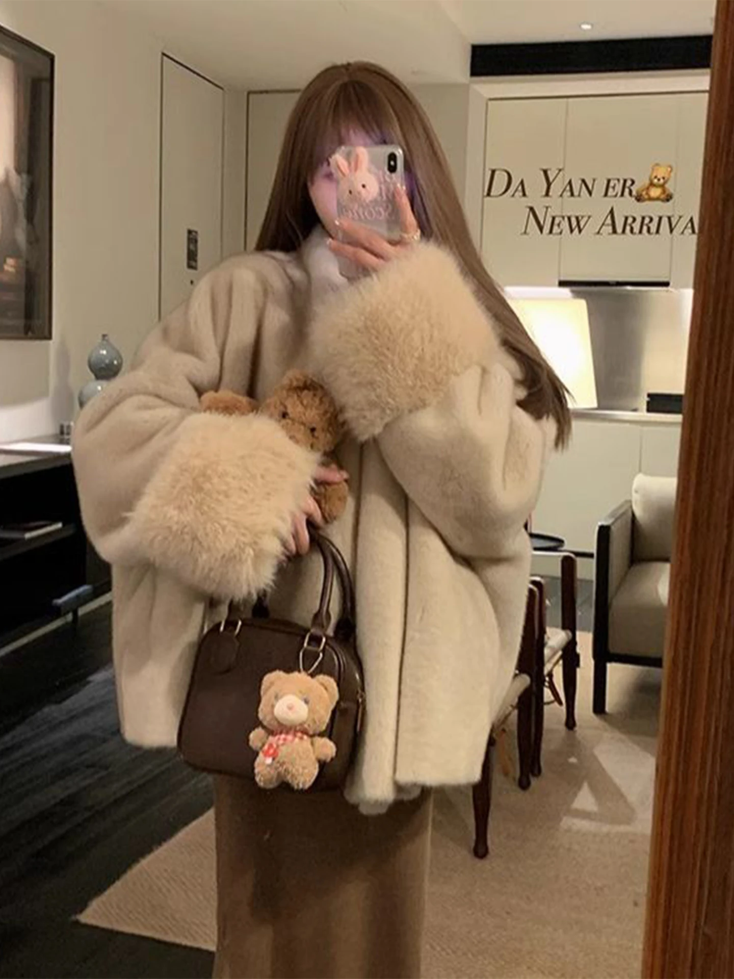 Women's Fur Collar Integrated Leather Jacket Winter Warmth Conservation Environmentally Friendly Outerwear Casual Style