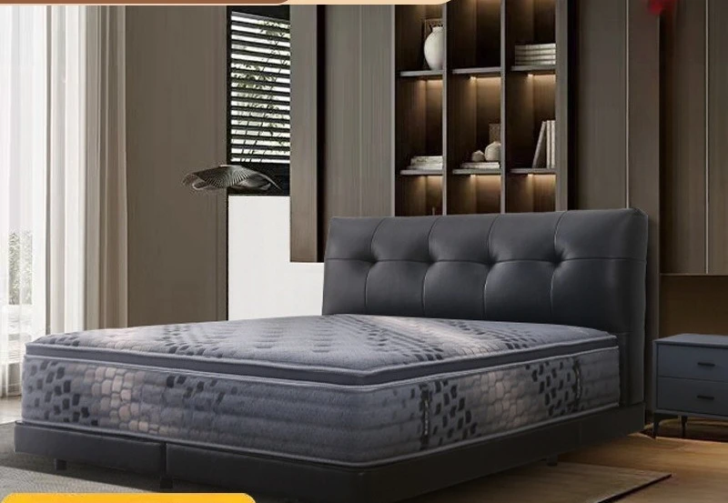 Letto minimalista italiano in pelle di vacchetta con sommità intera, letto matrimoniale moderno e minimalista con borsa morbida