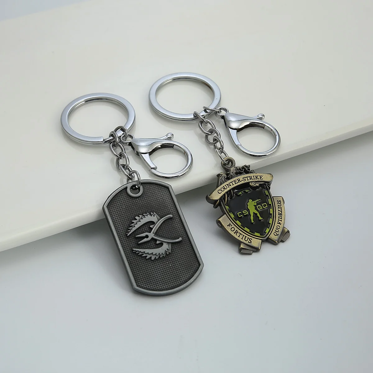 Game CS GO Medal Keychain Men Metal Counter Strike CSGO Keyring Women Car Bag Pendant Jewelry Dog Tag Fans Gift Souvenir