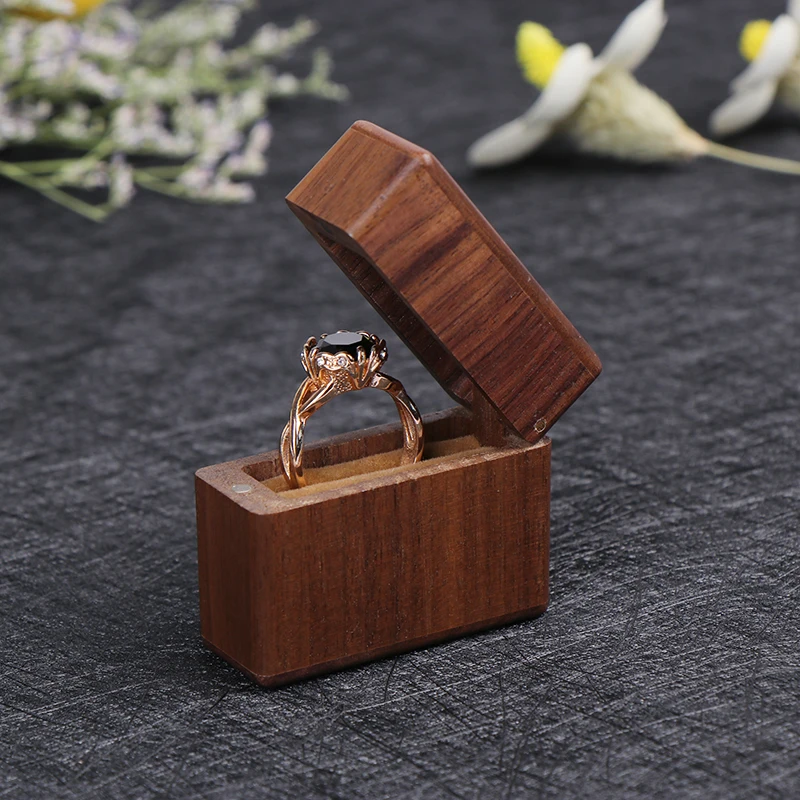 Caja de anillo de compromiso para propuesta, caja de anillo de madera, soporte de anillo de compromiso pequeño, soporte de anillo de forma única