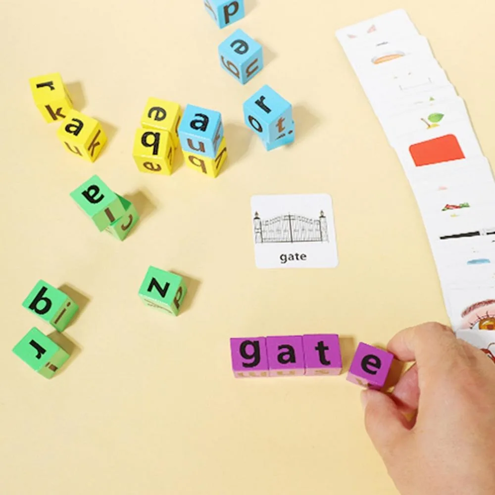 Gra w pisownię słów, gra w gramatykę, karty edukacyjne, gra logiczna, karty z angielskimi słowami, układanka z literami, gra w pisownię z blokami, gra w pisownię z alfabetem.