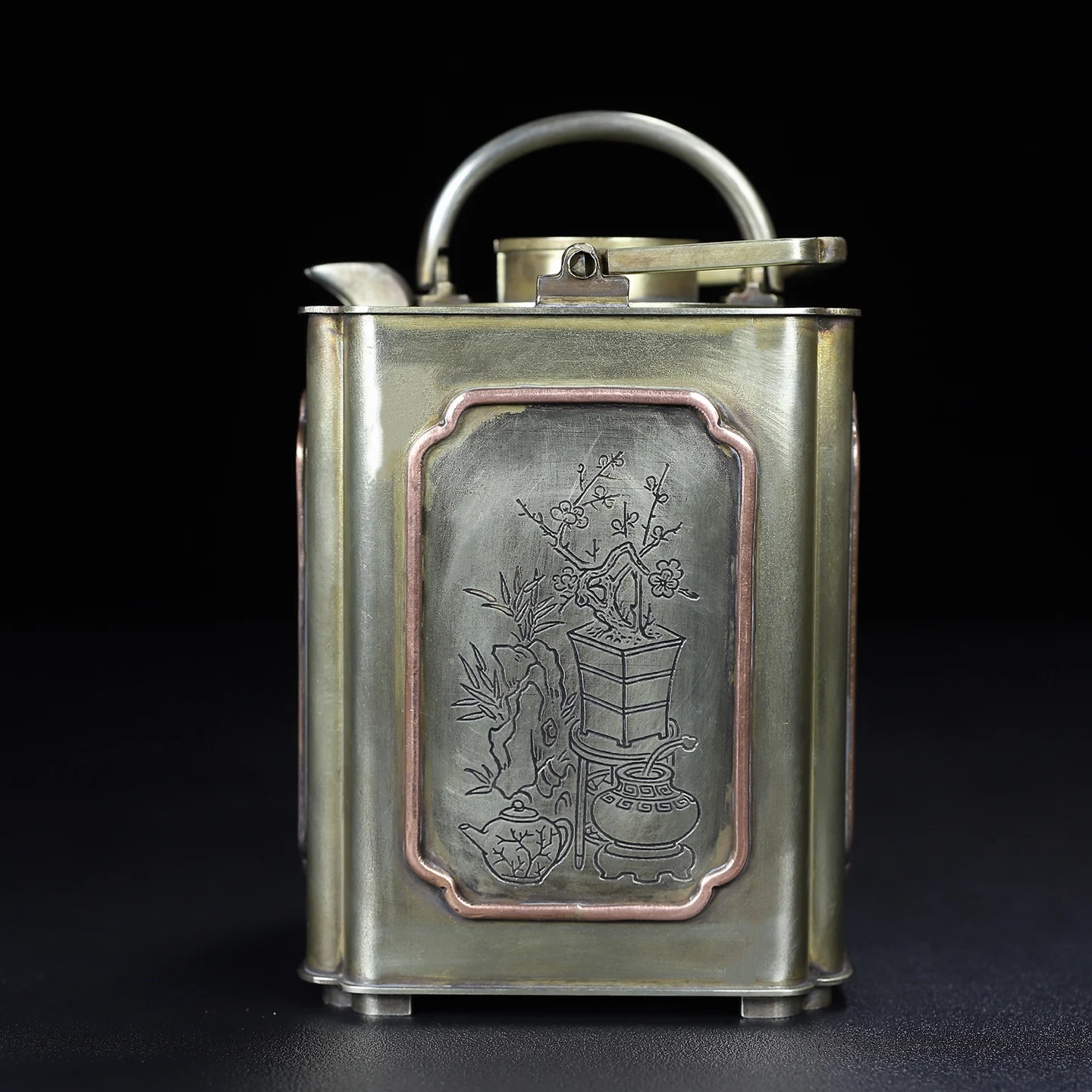 

White Copper Engraved With Ancient Motifs, Square Handle Wine Warmer, Height 12Cm, Weight Approximately 820 Grams