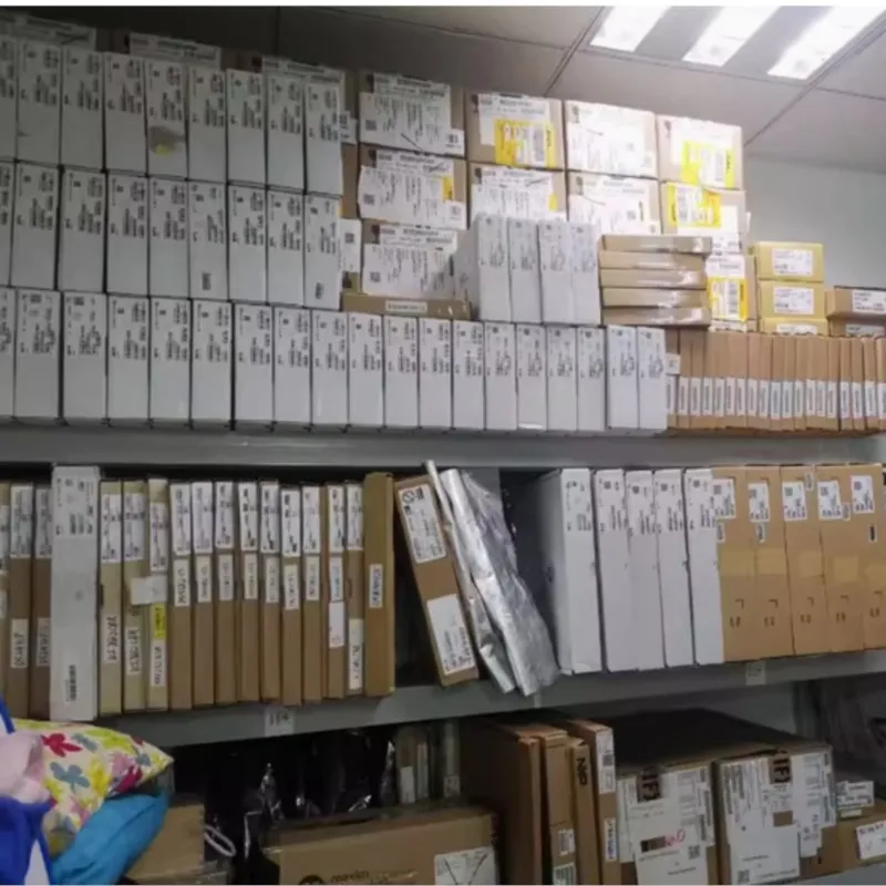 LMZ30604RKGR LMZ30606RKGR LMZ31506RUQR B1QFN 1 قطعة
