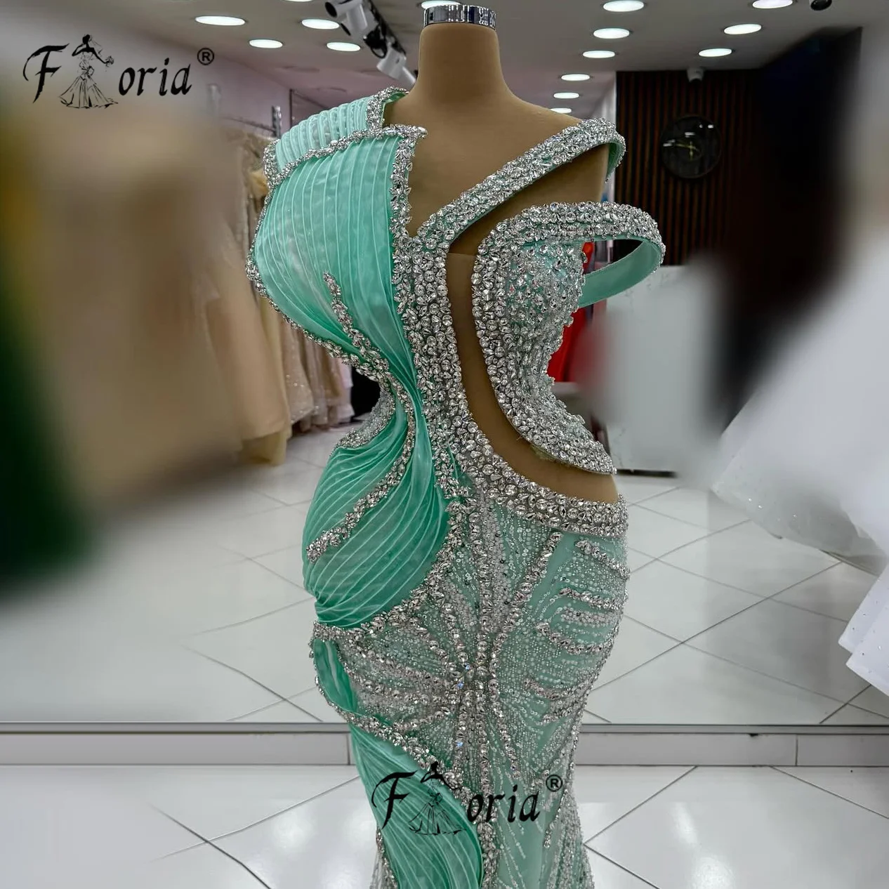 

Нежные бисерные мятно-зеленые вечерние платья 2025 Кристалл 3D Аппликации Русалка Вечернее платье знаменитостей Индивидуальные праздничные платья
